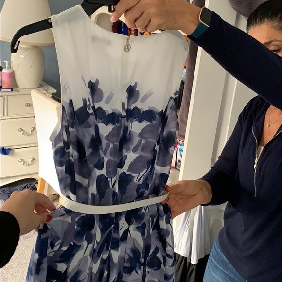 Tommy Hilfiger summer flowy dress with belt - Picture 3 of 4
